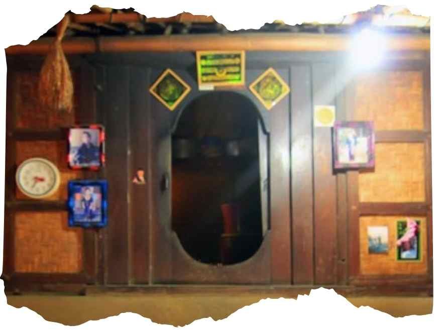 Pintu Rendah, Harus Membungkuk